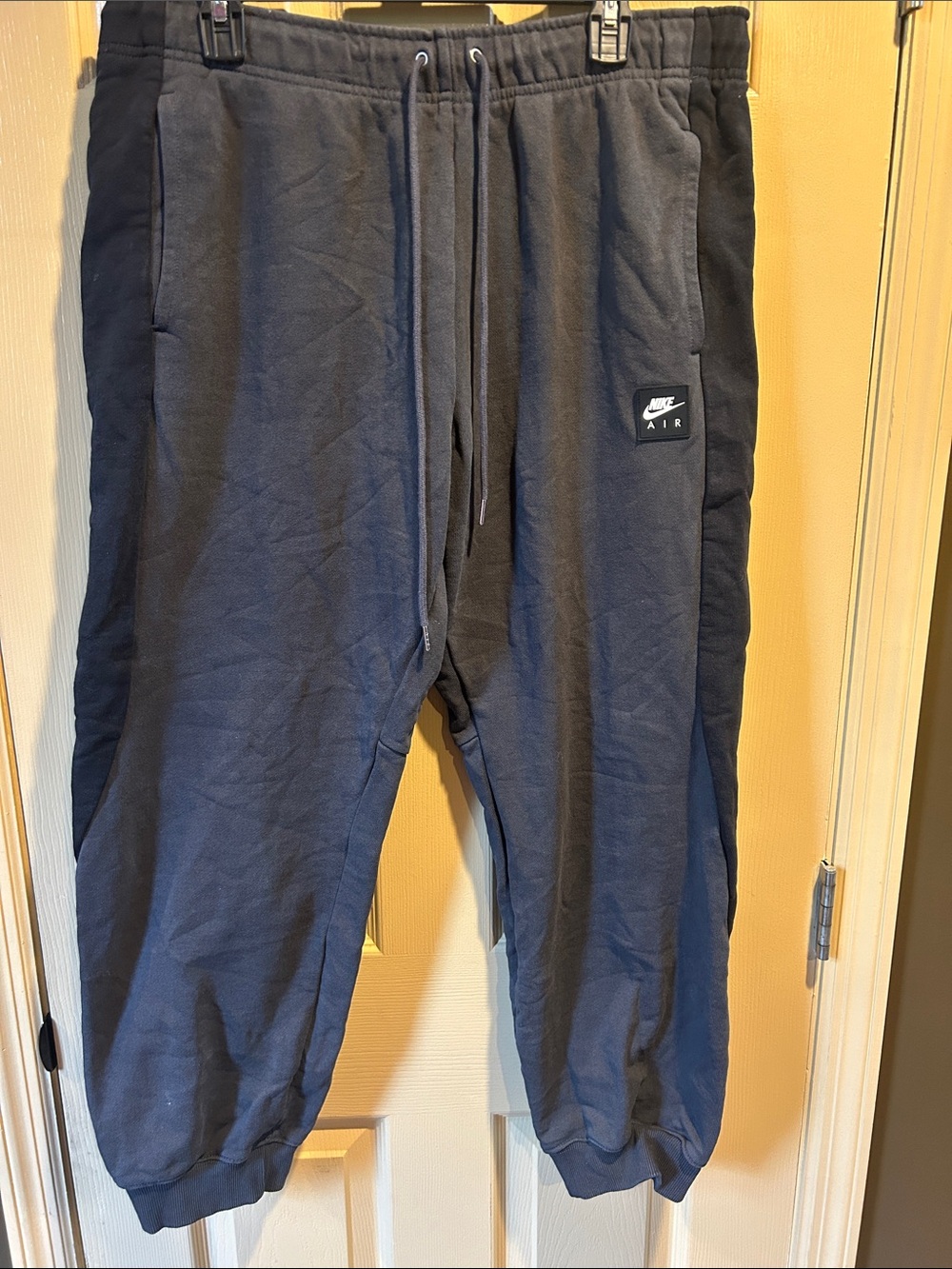 Nike Air Jordan Men’s Black/Charcoal Fleece Jogger Pants size XL